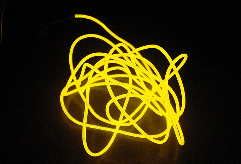 Imagen del producto HILO DE NEON AMARILLO 1,5m