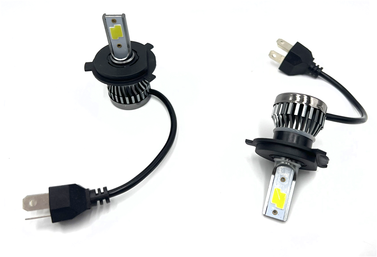 Imagen del producto KIT DE CONVERSION LUCES HALOGENAS A LED H4